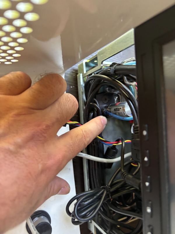 Tracing a wiring fault inside a 3D printer