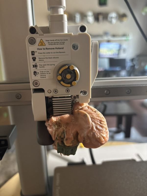 As it arrived: a "blob of death" swallowing the hotend